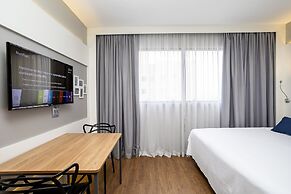 Helbor Stay Batel - Yogha