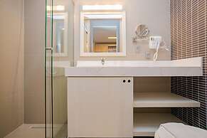 Helbor Stay Batel - Yogha