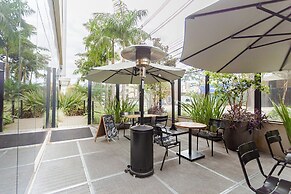 Helbor Stay Batel - Yogha