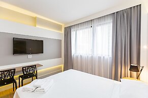 Helbor Stay Batel - Yogha