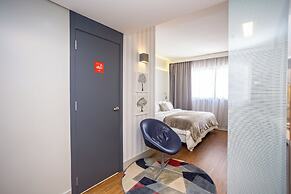 Helbor Stay Batel - Yogha