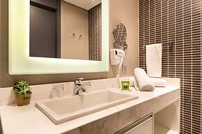 Helbor Stay Batel - Yogha