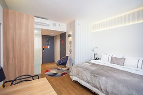 Helbor Stay Batel - Yogha