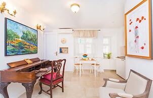 Steps Old Town Apartments by Irundo