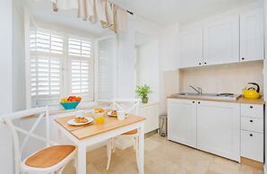 Steps Old Town Apartments by Irundo