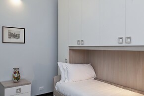 Quinto Seaview Apartment