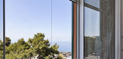 Quinto Seaview Apartment