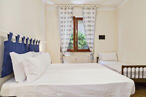 Relax in giardino a due passi dal porto