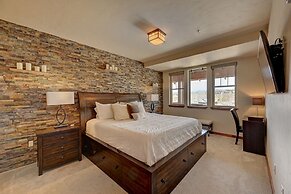 Cozens Pointe I-101 2 Bedroom Condo by RedAwning