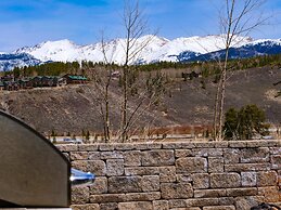 Cozens Pointe I-101 2 Bedroom Condo by RedAwning