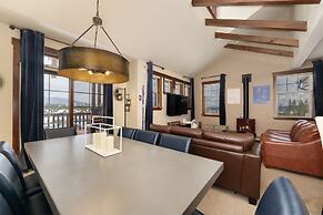 Cozens Pointe I-101 2 Bedroom Condo by RedAwning