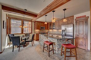 Cozens Pointe I-101 2 Bedroom Condo by RedAwning