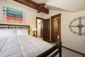 Cozens Pointe I-101 2 Bedroom Condo by RedAwning