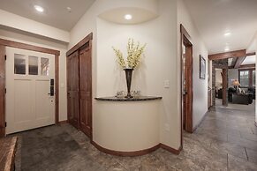 Cozens Pointe I-101 2 Bedroom Condo by RedAwning