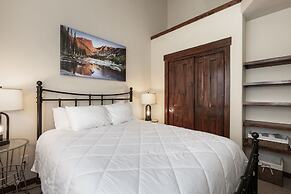 Cozens Pointe I-101 2 Bedroom Condo by RedAwning