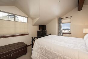 Cozens Pointe I-101 2 Bedroom Condo by RedAwning
