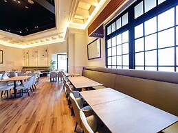 Oriental Hotel Universal City