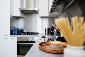 MyHomeInComo - Promenade