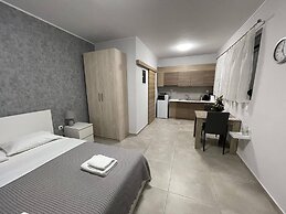 AVR DELUXE SUITES 6 AIRPORT FREE SHUTTLE