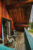 Helmcken Falls Lodge