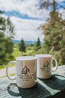 Helmcken Falls Lodge