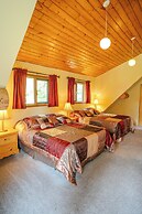 Helmcken Falls Lodge