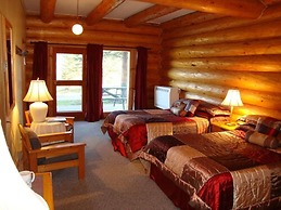 Helmcken Falls Lodge