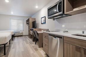 WoodSpring Suites Portland Vancouver