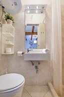 The Walls Studios by Irundo