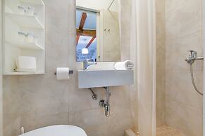 The Walls Studios by Irundo