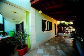 Villa With Garden and Pool, Supetar, Island Brac