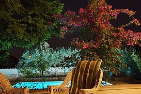 Villa With Garden and Pool, Supetar, Island Brac