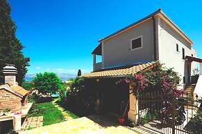Villa With Garden and Pool, Supetar, Island Brac