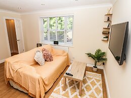 3 Rothbury Place