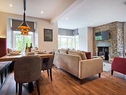 Upper Sheriff's Place