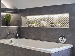 Upper Sheriff's Place