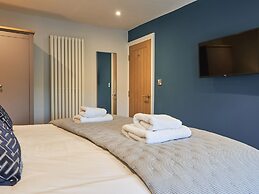 Upper Sheriff's Place