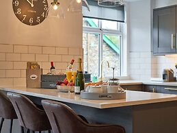 Upper Sheriff's Place