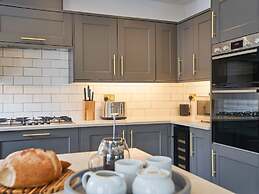 Upper Sheriff's Place