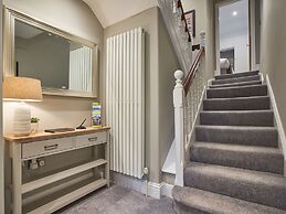 Upper Sheriff's Place