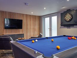 Upper Sheriff's Place