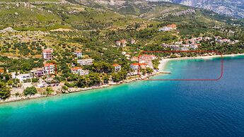 Studio Next to the Beach w Terrace & Parking