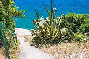 A5 Studio Next to the Beach w Terrace & Parking