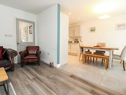 Low Orchard House