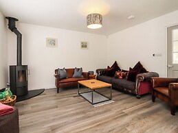 Low Orchard House