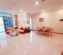 Spacious Modern 4-bed 140sqm Vinhomes Apartment