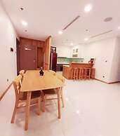 Spacious Modern 4-bed 140sqm Vinhomes Apartment