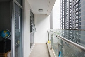 Spacious Modern 4-bed 140sqm Vinhomes Apartment