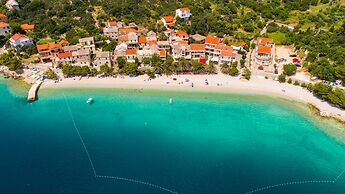 Apt Next to the Beach w Balcony and sea View