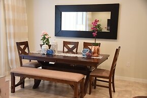 Windsor At Westside-2018emdil 4 Bedroom Home by RedAwning